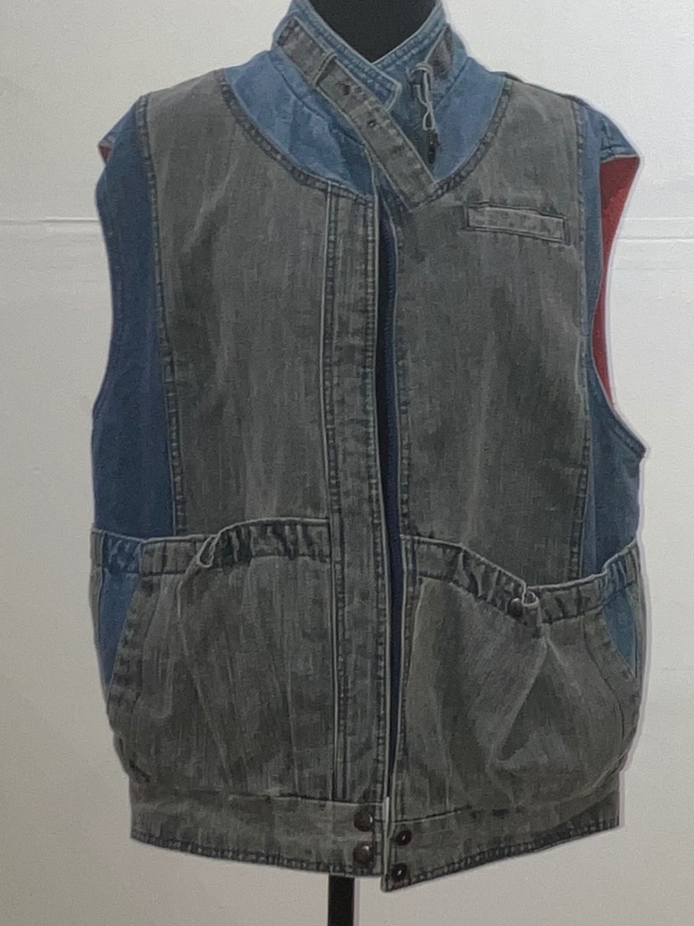 Vintage Rothschild two toned blue/grey stonewash denim sleeveless jacket